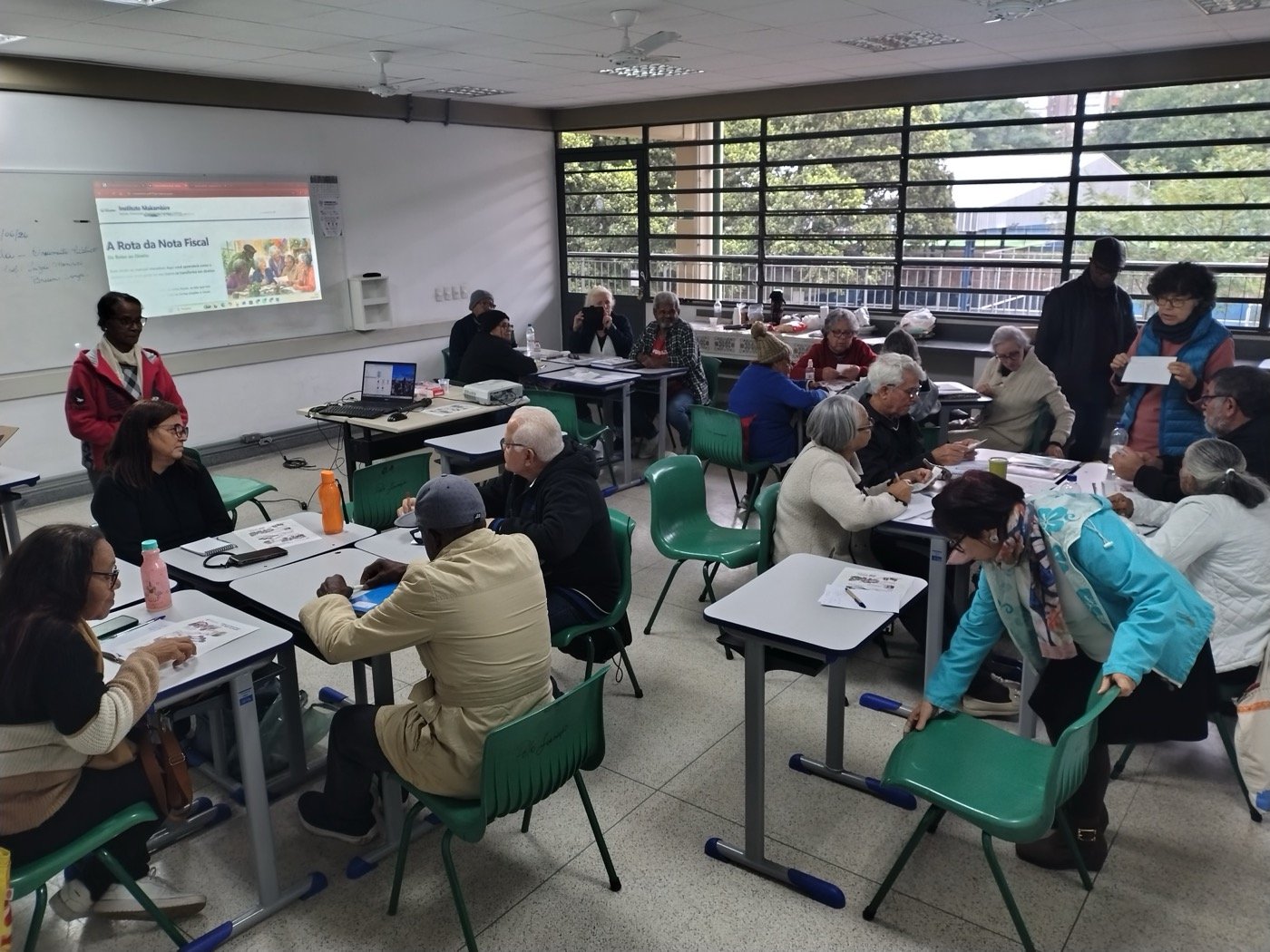 Oficina 'A Rota da Nota Fiscal' do Instituto Makambira com o Colegiado Leste